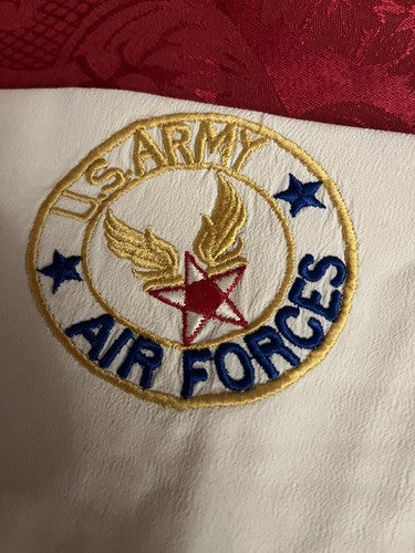 Early WW2 US Army Air Forces White Silk Scarf Embroidered Insignia 28"x32"