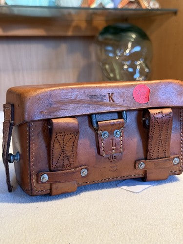 WW2 German Cavalry Medic Pouch Leather Wehrmacht DLA 40 Dachau Marked Bandages - Image 2