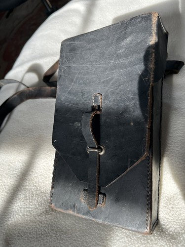 German WW2 Black Leather MP28 Style Magazine Pouch 4-Cell Case Shoulder Strap - Image 4