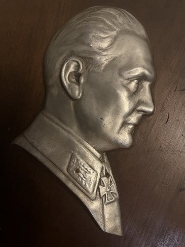 WWI German Fighter Ace Silver Alloy Plaque High Relief Walnut Hermann Goering - Image 3