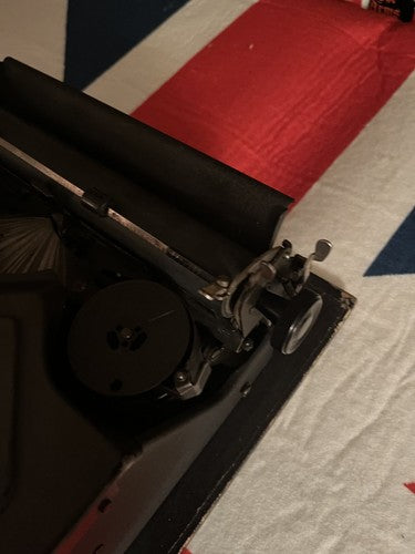 Rare 1930s German Issued Adler Portable Typewriter Qwertz Keyboard Field Style - Image 2