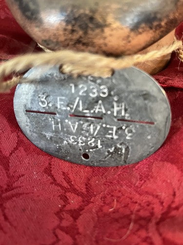 Original WW2 German Panzer Zinc Dog Tag 3.E./ L.A.H. Leibstandarte AH Unit 1233 - Image 5