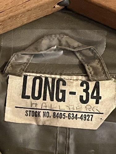 WW2 US Army Officer Lightweight Raincoat Taupe 44L Hallberg Stock 8405-634-4927 - Image 3