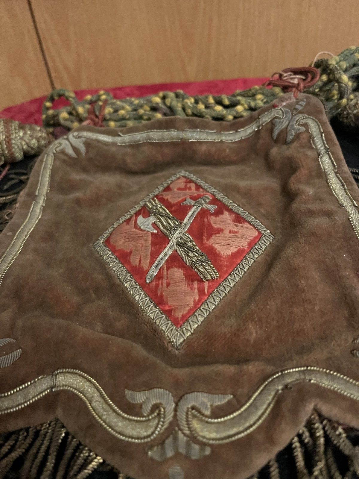 Mussolini Il Duce Trumpet Banner Guardia Pretoriana Personal Bodyguard Gold Silk - Image 6