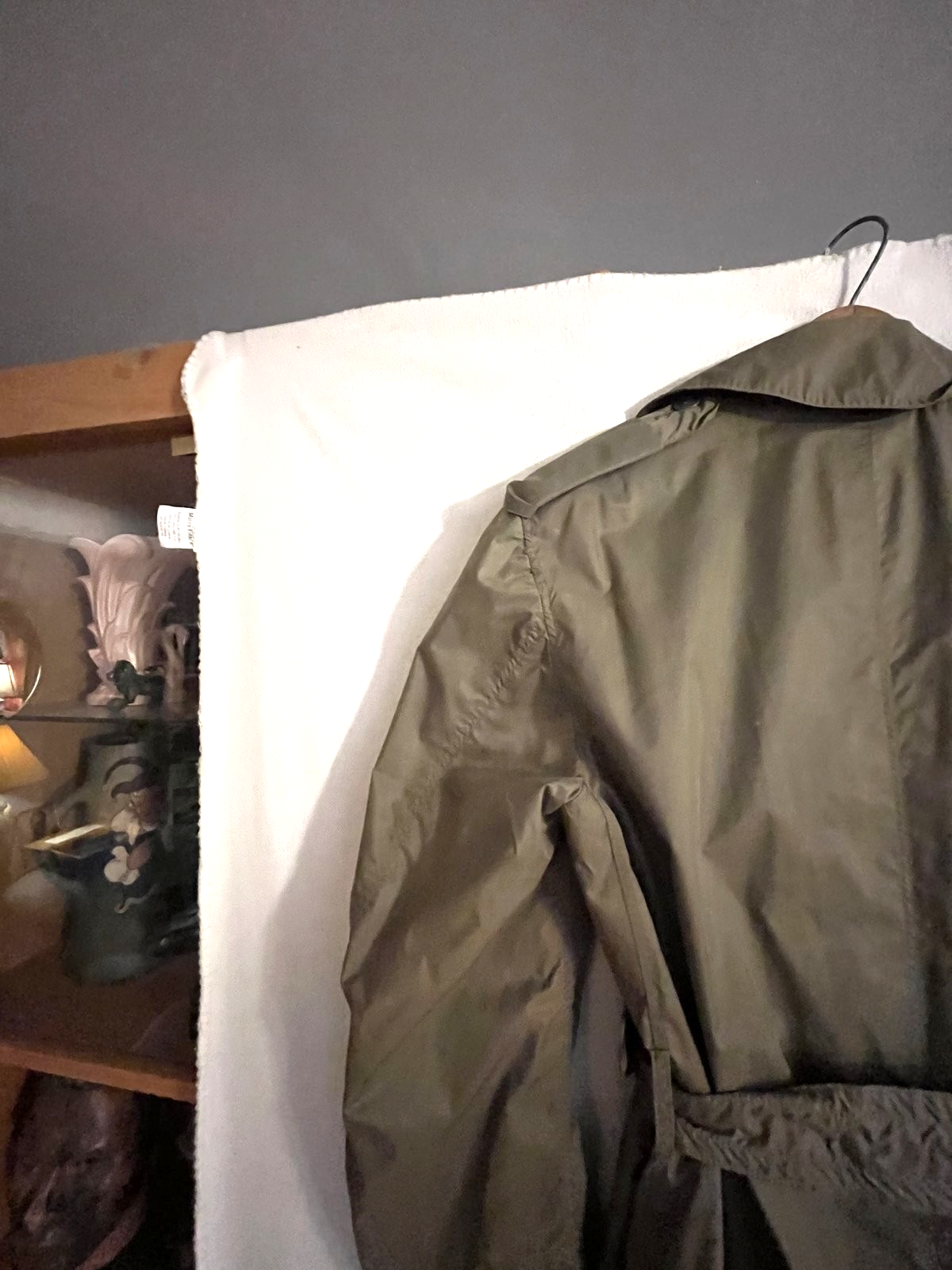 WW2 US Army Officer Lightweight Raincoat Taupe 44L Hallberg Stock 8405-634-4927 - Image 8